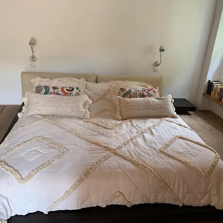 La D'apolline Bed & Breakfast *